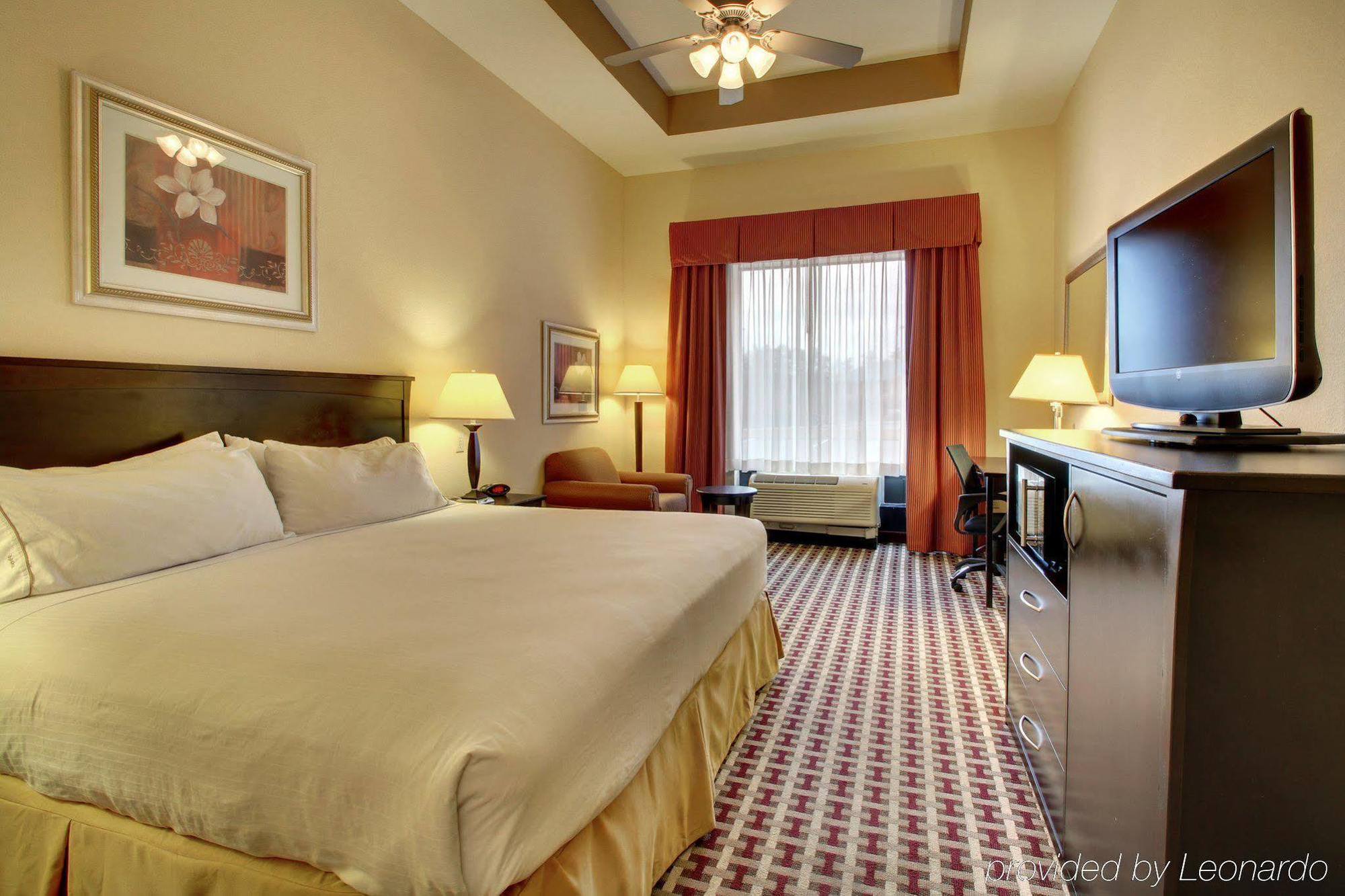 Holiday Inn Express & Suites Laurel By Ihg Bagian luar foto